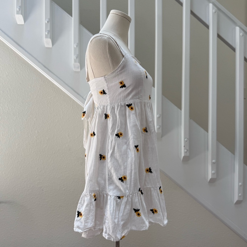 Rewind Floral Sunflower Embroidered White Mini Summer Sundress Size Large - Picture 10 of 13